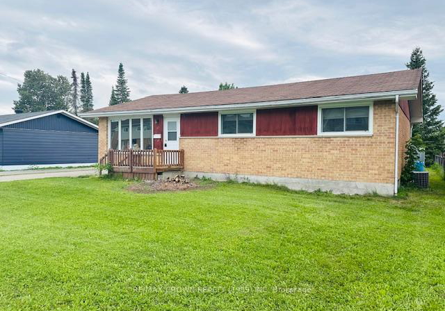 12-winnipeg-street-kapuskasing-ontario-t12256117