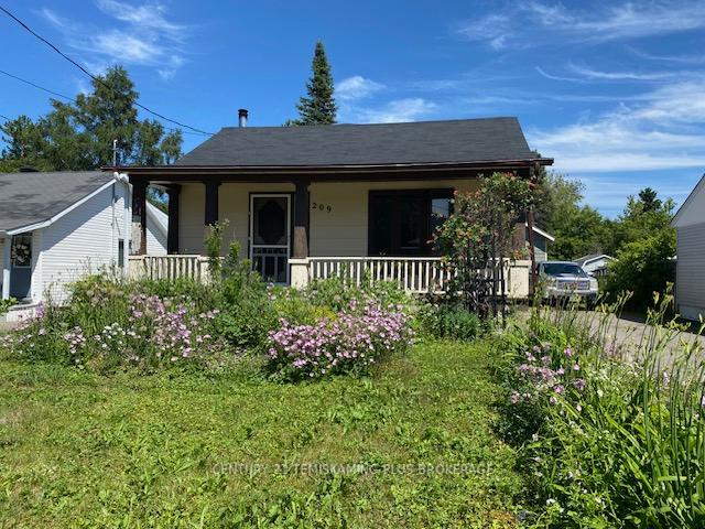 209-katherine-street-temiskaming-shores-ontario-t12285396