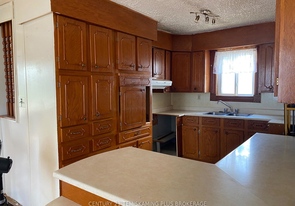 209-katherine-street-temiskaming-shores-ontario-t12285396