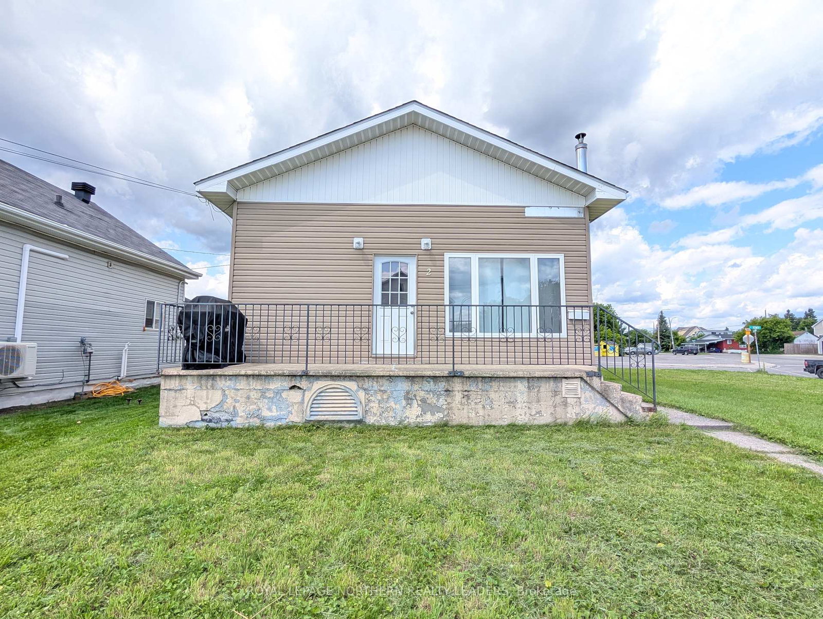 2-laurier-avenue-timmins-ontario-t12315222