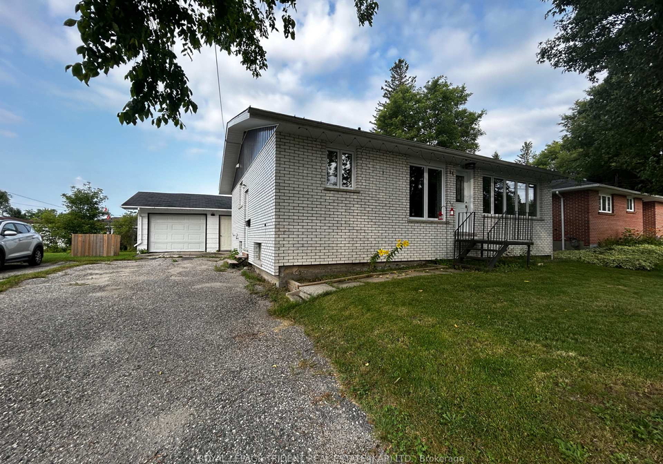 14-w-niagara-street-w-kapuskasing-ontario-t12340074