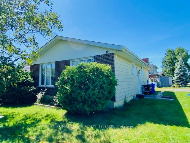 1531-aubin-street-hearst-ontario-t12348895