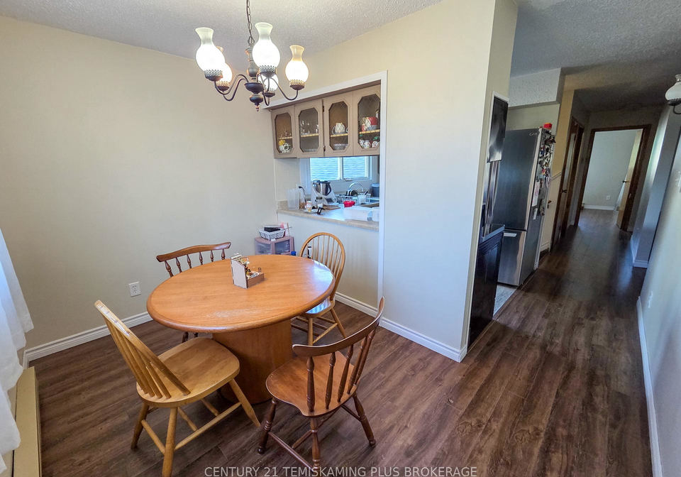 134-136-king-street-w-englehart-ontario-t12358598