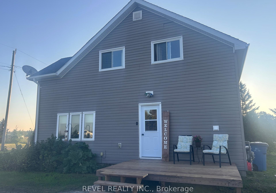 1105-4-5-concession-cochrane-ontario-t12368005