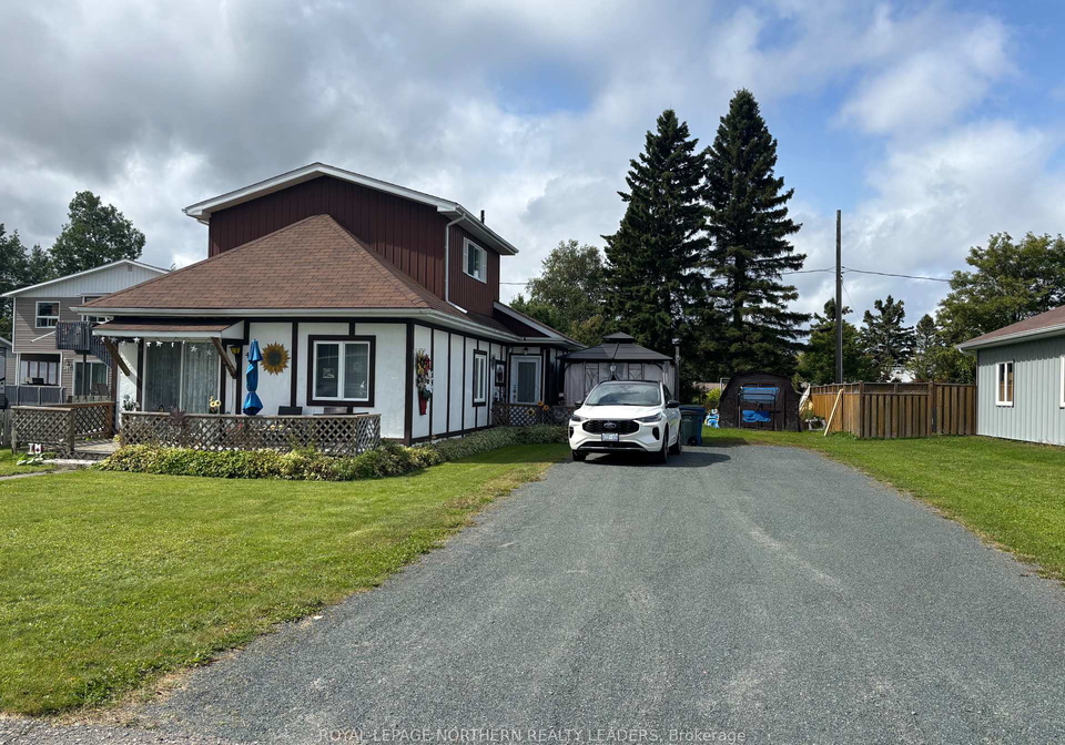 411-tenth-avenue-cochrane-ontario-t12389630