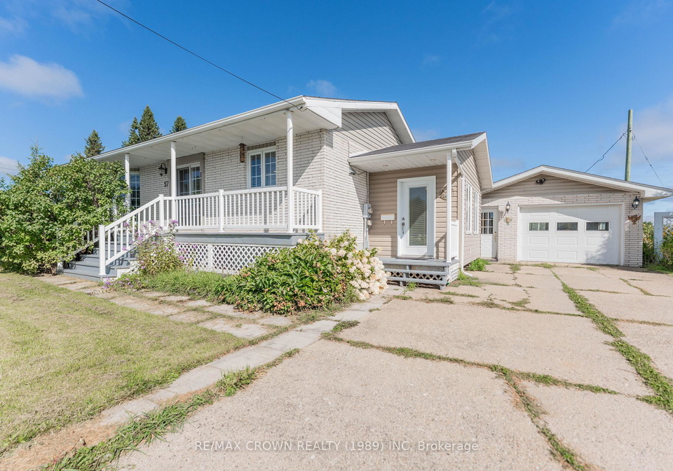 57-highway-11-kapuskasing-ontario-t12431654