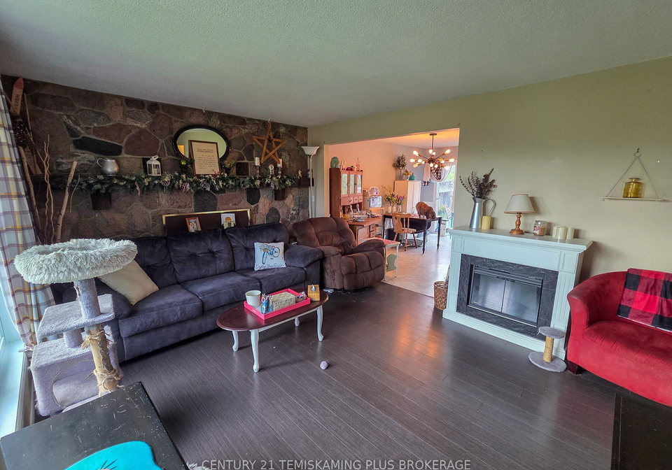47-eighth-avenue-englehart-ontario-t12434546