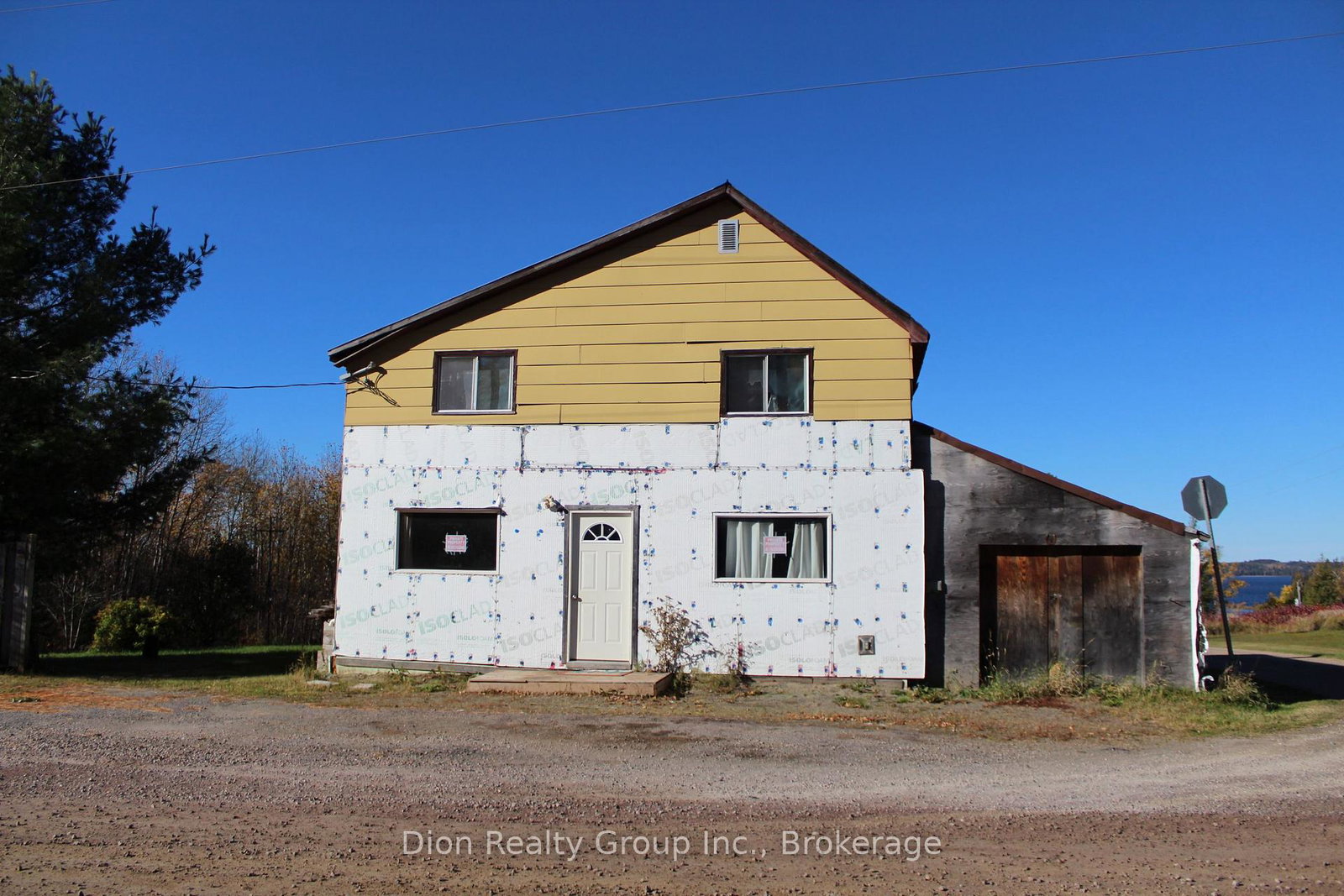 2006-tarzwell-lane-timiskaming-ontario-t12471440