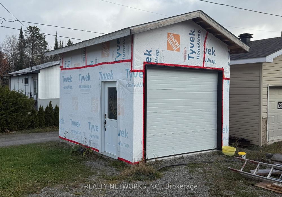 24-hazelnut-street-timmins-ontario-t12479552