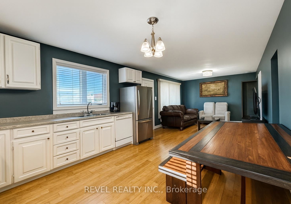 646-college-street-timmins-ontario-t12495198