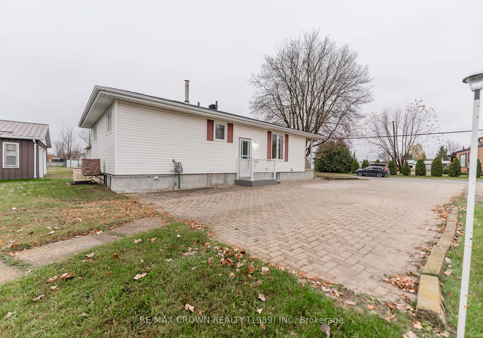 2-vanier-street-kapuskasing-ontario-t12507078