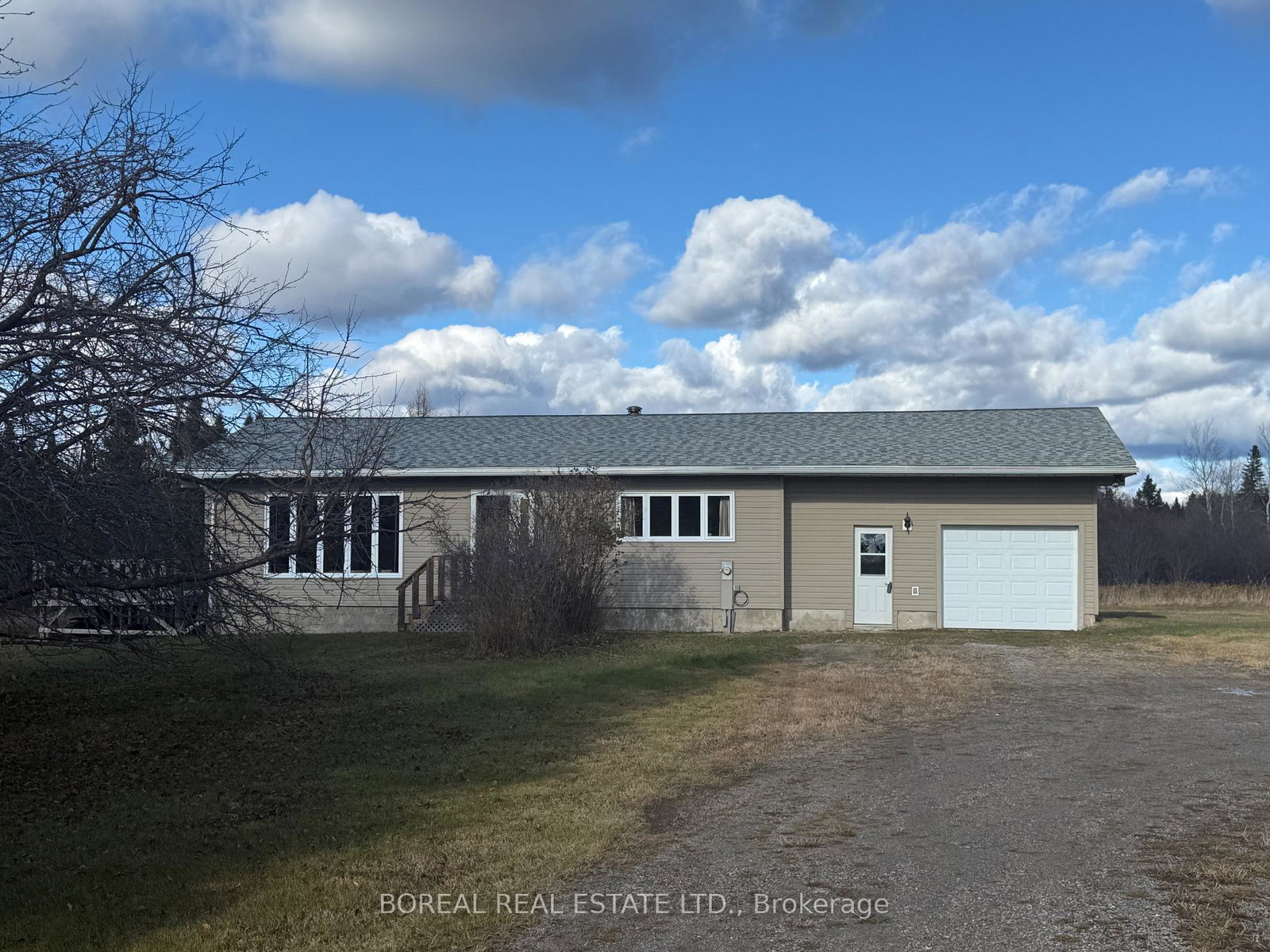 1859-hwy-652-cochrane-ontario-t12522702