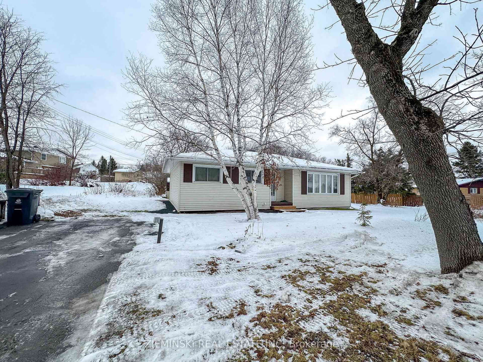 229-fyfe-avenue-iroquois-falls-ontario-t12575860