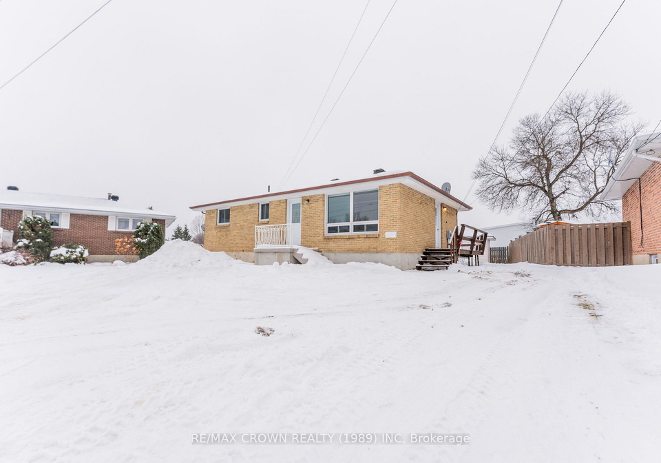 5-brown-crescent-kapuskasing-ontario-t12590676