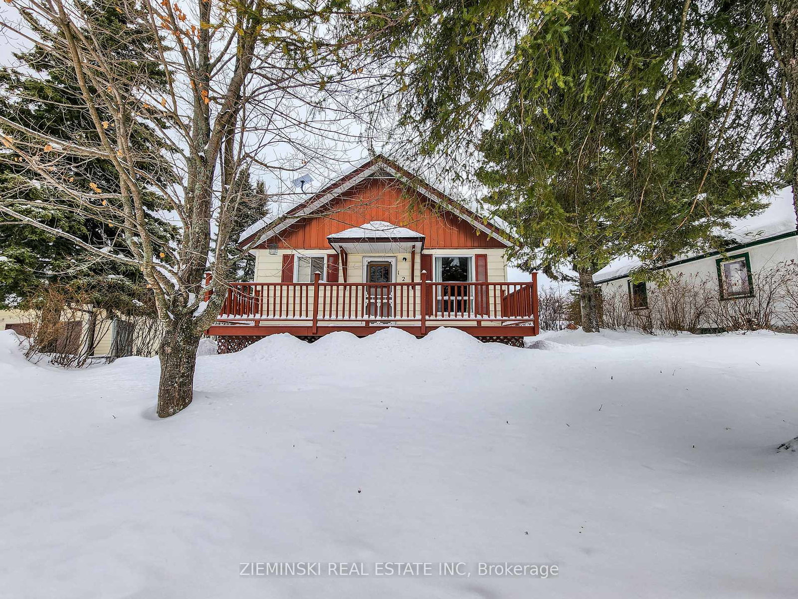 123-picadilly-circle-iroquois-falls-ontario-t12645040