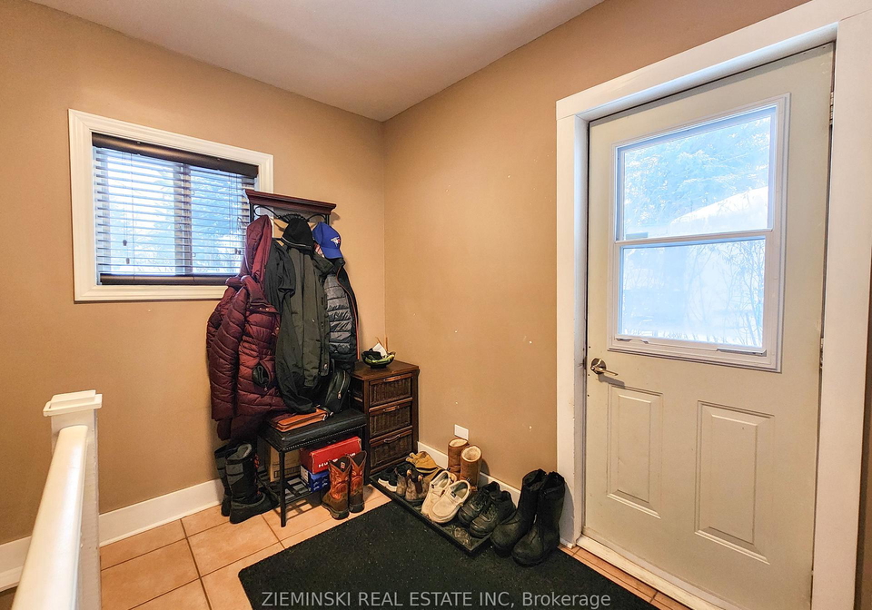 123-picadilly-circle-iroquois-falls-ontario-t12645040