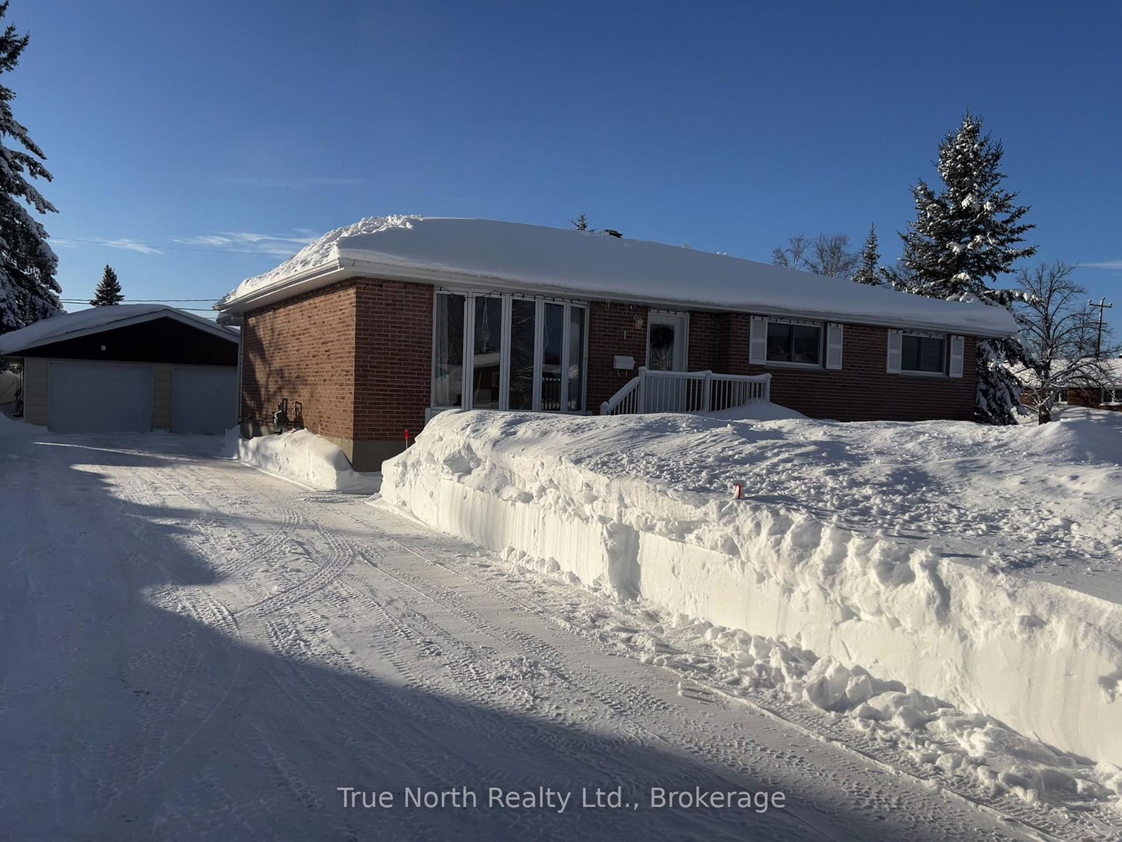 1-kent-place-kapuskasing-ontario-t12675150