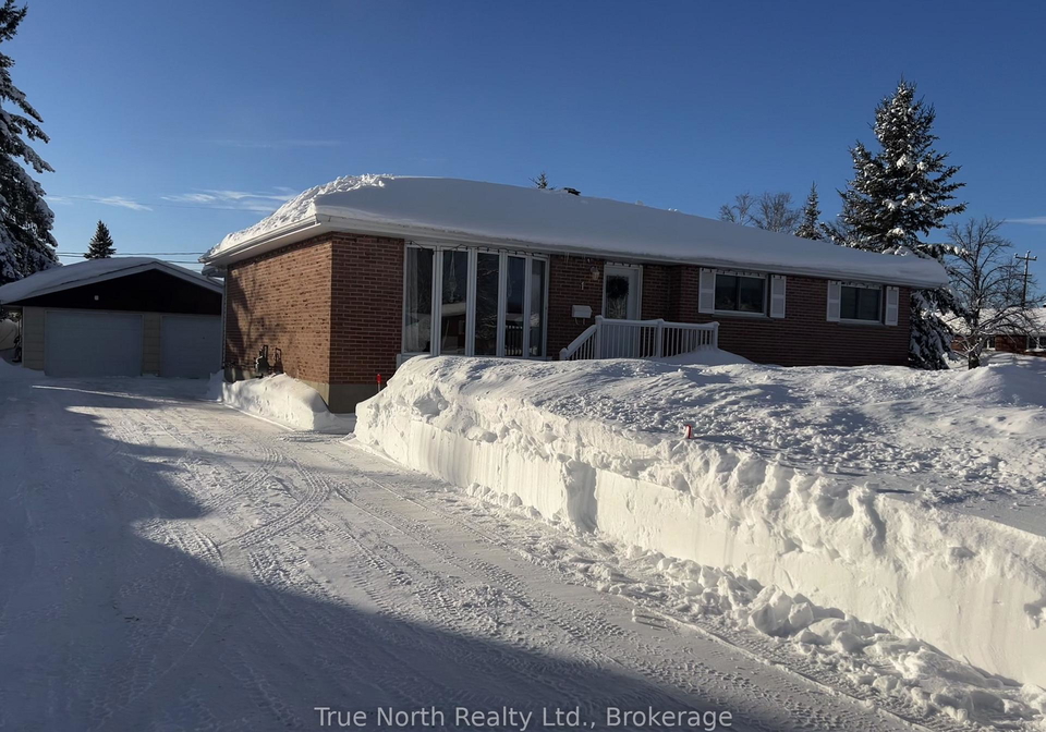 1-kent-place-kapuskasing-ontario-t12675150