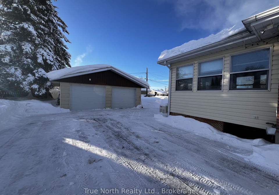 1-kent-place-kapuskasing-ontario-t12675150