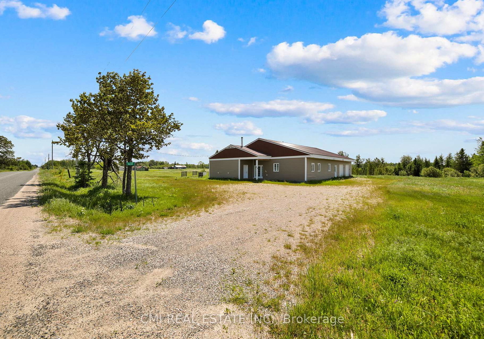 1632-conc-2-3-road-cochrane-ontario-t12838346
