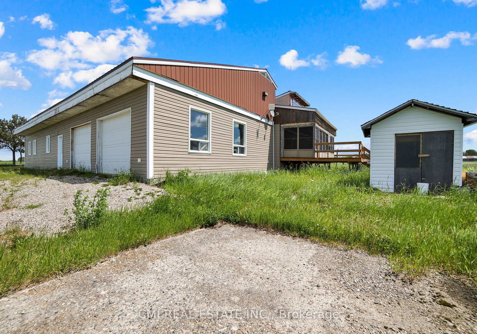 1632-conc-2-3-road-cochrane-ontario-t12838346