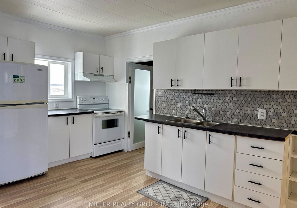 999150-highway-11-highway-timiskaming-ontario-t12862812