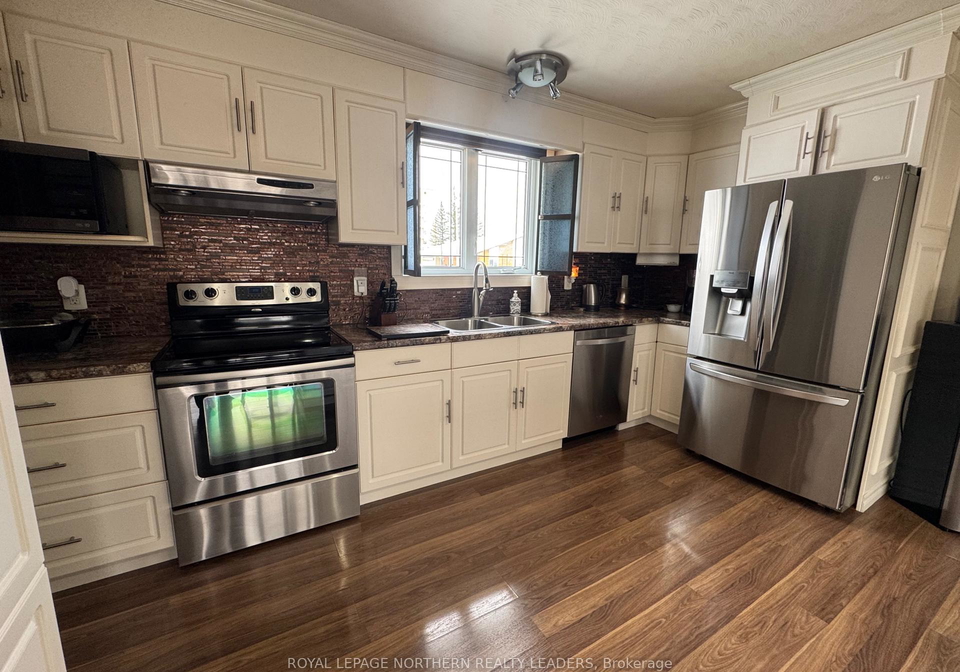 27-sterling-avenue-w-timmins-ontario-t12976906