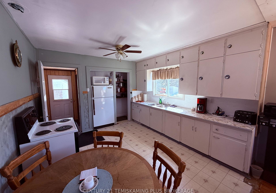 27-market-street-kirkland-lake-ontario-t13018716