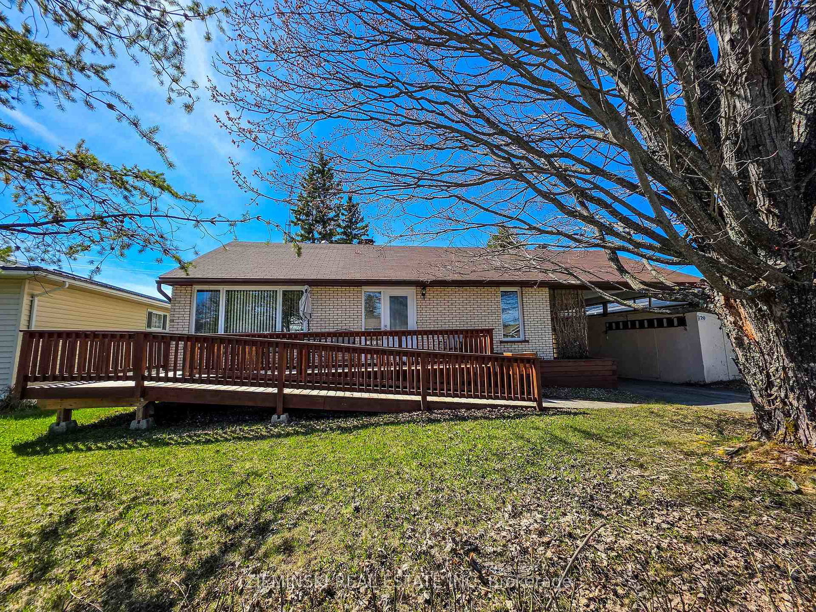 120-picadilly-circle-iroquois-falls-ontario-t13046542