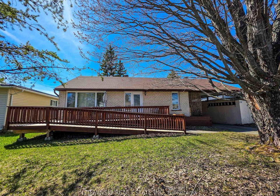120-picadilly-circle-iroquois-falls-ontario-t13046542