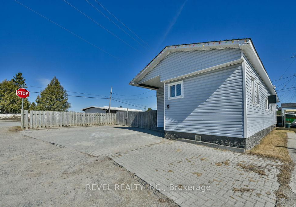 2-rovie-avenue-timmins-ontario-t13052704