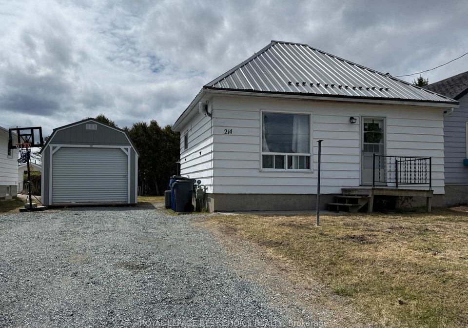 214-haliburton-avenue-w-temiskaming-shores-ontario-t13076460