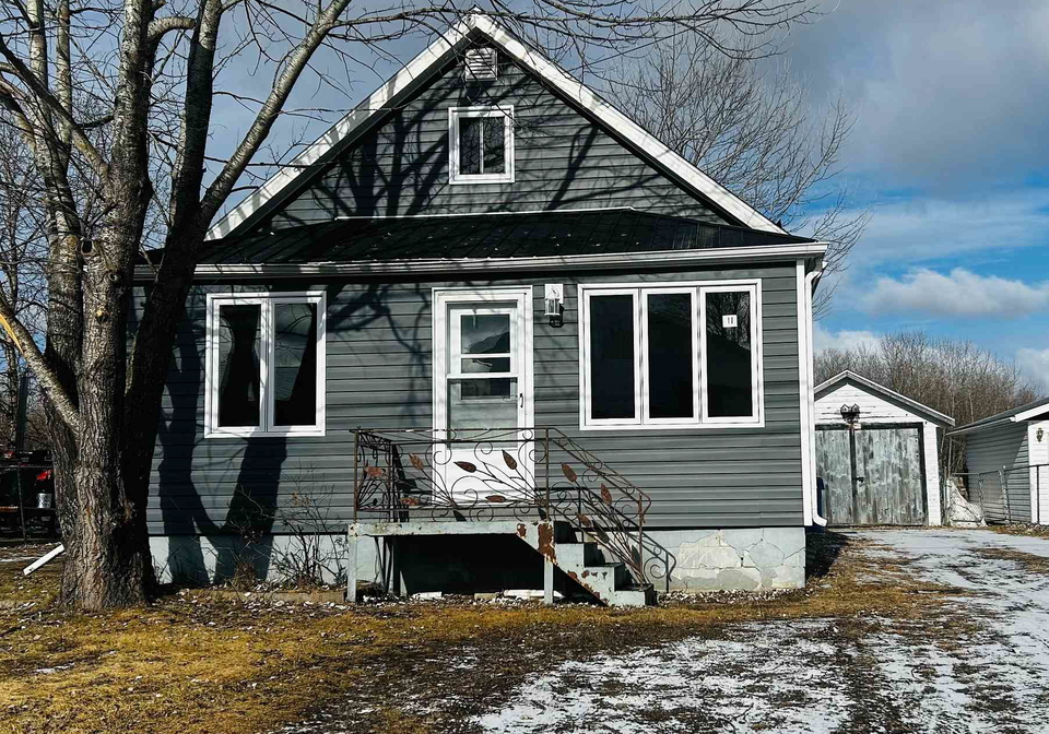 11-ontario-avenue-kapuskasing-ontario-t13080976