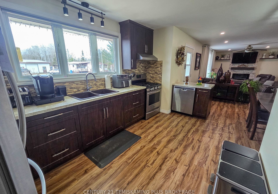 8-browns-road-englehart-ontario-t13096346