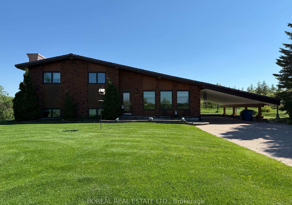 1272-con-2-3-cochrane-ontario-t13100002
