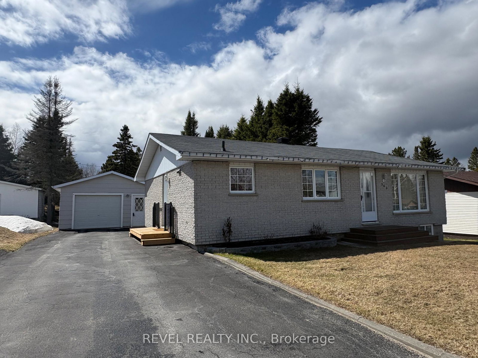 363-thirteenth-avenue-cochrane-ontario-t13111320
