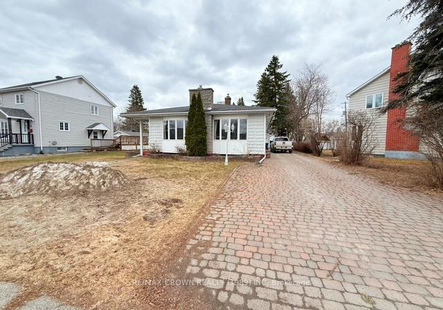72-dominion-avenue-kapuskasing-ontario-t13123088
