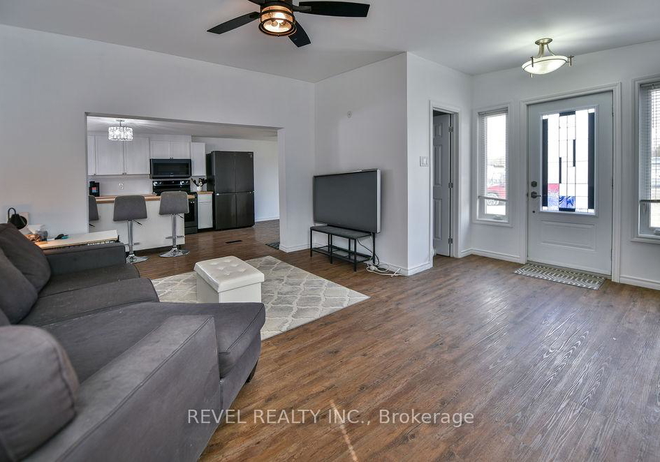 4-notre-dame-timmins-ontario-t13154876