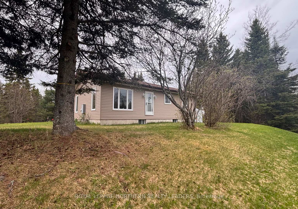 9255-hwy-11-highway-iroquois-falls-ontario-t13176196