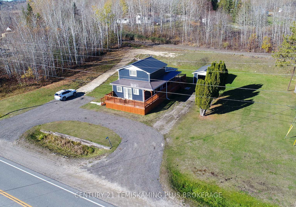 374886-11b-highway-cobalt-ontario-t13176782