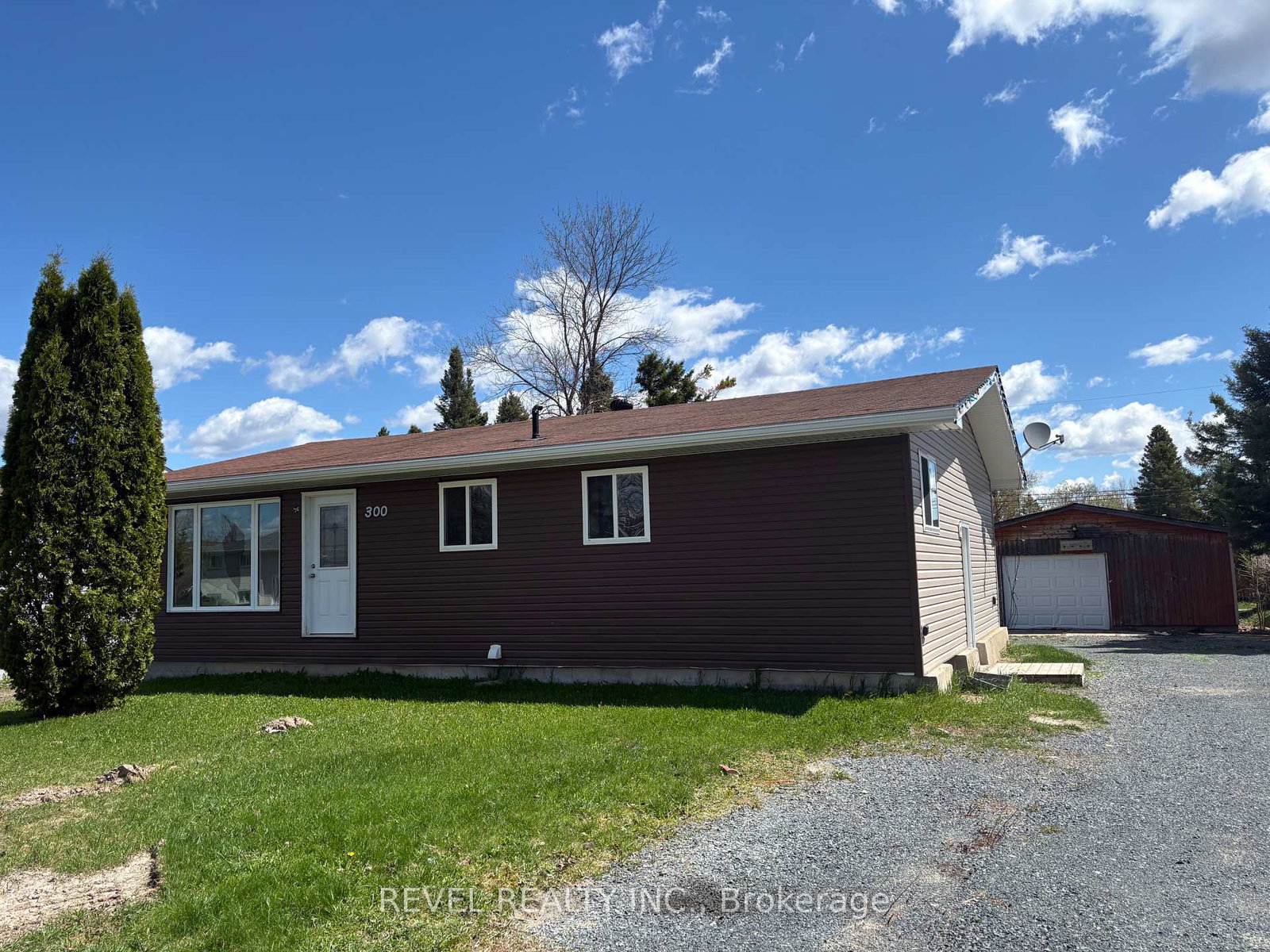 300-fifteenth-avenue-cochrane-ontario-t13211106