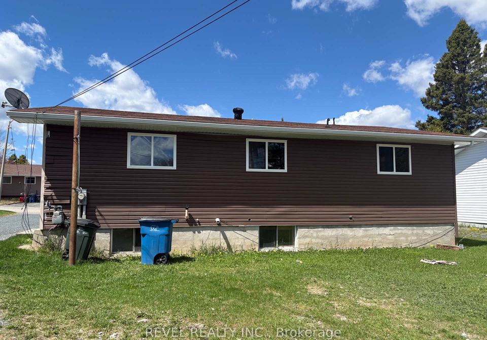 300-fifteenth-avenue-cochrane-ontario-t13211106