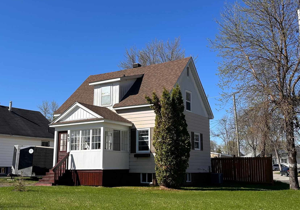 43-bowman-avenue-kapuskasing-ontario-t13414512