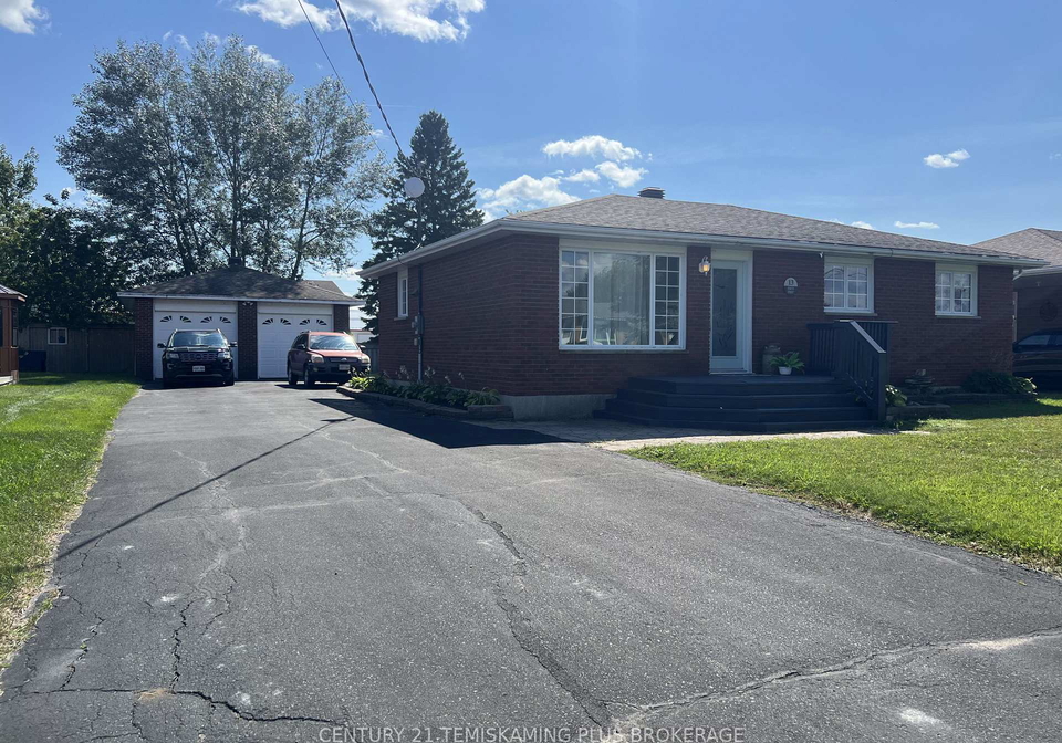 13-eighth-street-armstrong-ontario-t13471720