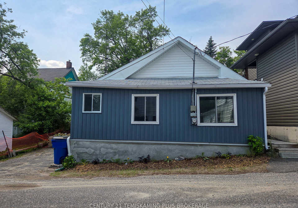 24-baker-street-cobalt-ontario-t13505666