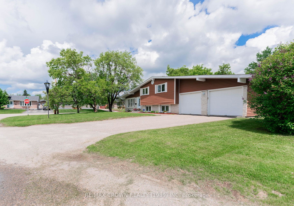 11-kent-place-kapuskasing-ontario-t13528490