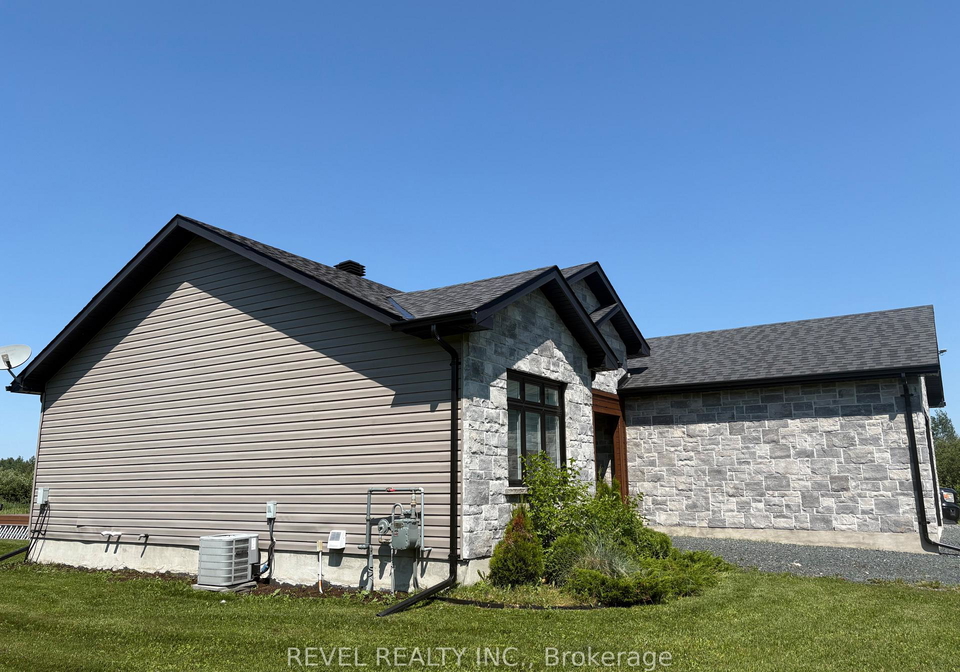 983-highway-652-highway-cochrane-ontario-t13533792
