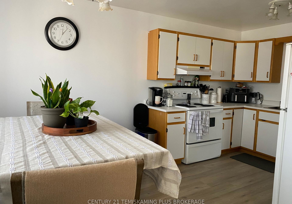 222-whitewood-avenue-temiskaming-shores-ontario-t13533958