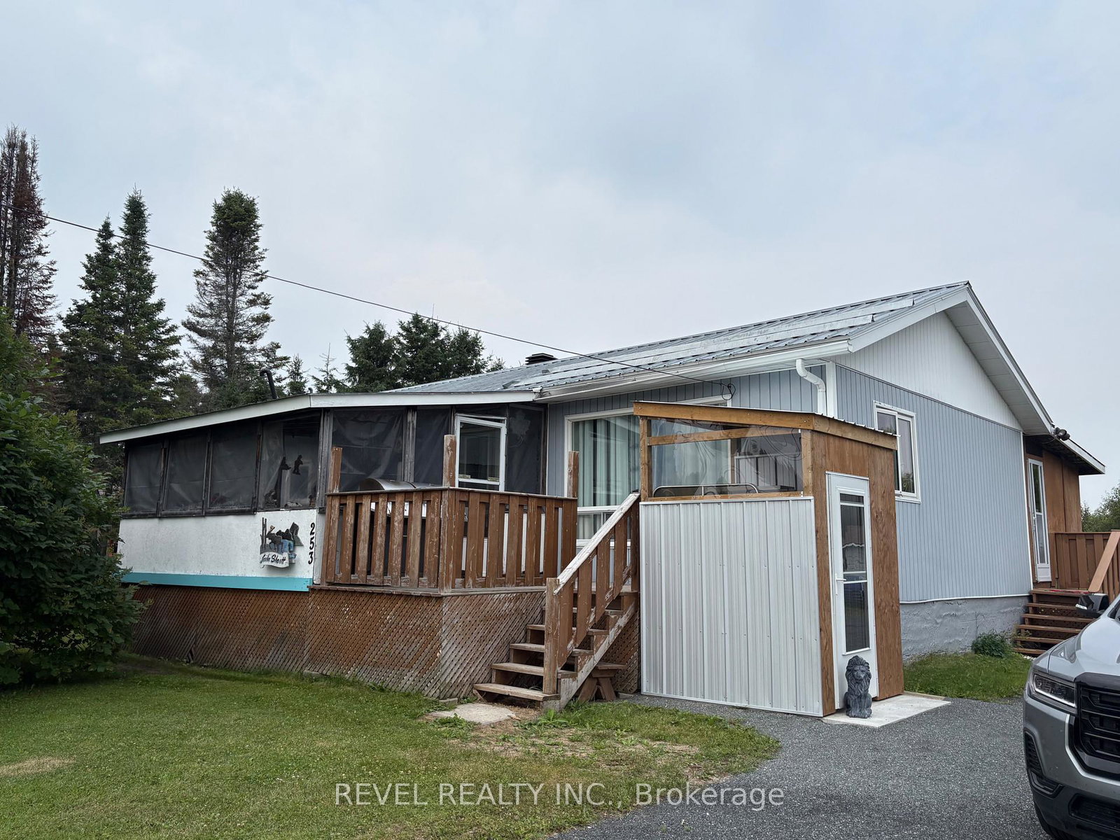 253-highway-11-highway-s-cochrane-ontario-t13595066