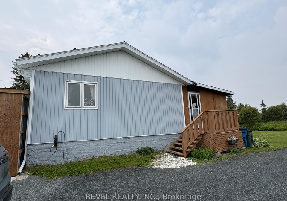 253-highway-11-highway-s-cochrane-ontario-t13595066